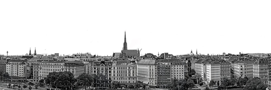 Panorama der Wiener Innenstadt von oben mit Stephansdom